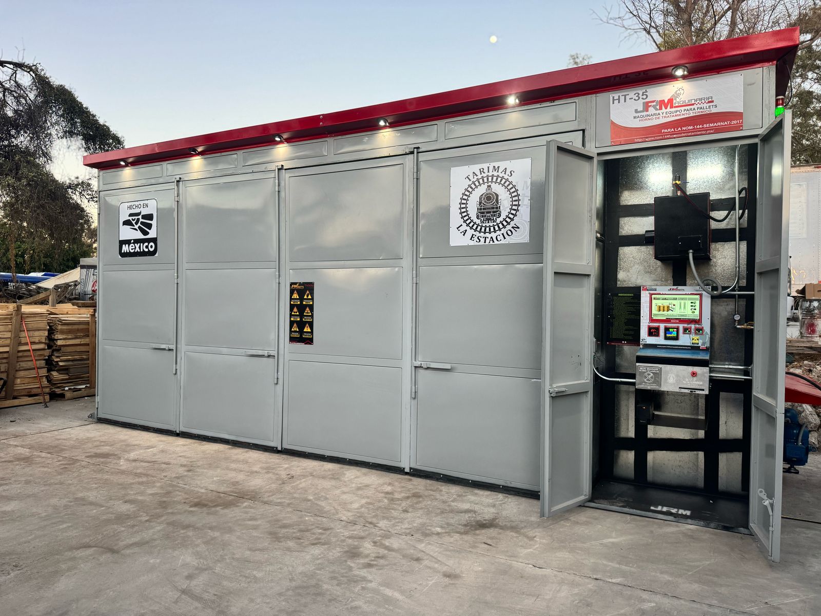 Máquina de fabricación de tarimas
